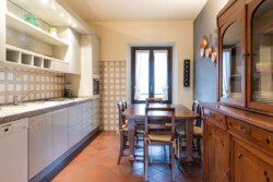 cascina ravona-7 km da como città