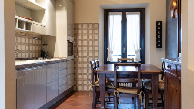 cascina ravona, via ravona 4, san fermo della battaglia