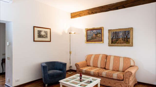 Appartamento a Como per lavoro, turismo o appoggio per degenze ospedaliere. Appartamenti vicino Ospedale Sant'Anna di San Fermo della Battaglia (CO). Appartamento a Como per lavoro, turismo o appoggio per degenze ospedaliere. Appartamenti vicino Ospedale Sant'Anna di San Fermo della Battaglia (CO).