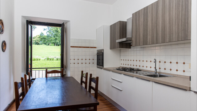 Appartamento a Como per lavoro, turismo o appoggio per degenze ospedaliere. Appartamenti vicino Ospedale Sant'Anna di San Fermo della Battaglia (CO). Appartamento a Como per lavoro, turismo o appoggio per degenze ospedaliere. Appartamenti vicino Ospedale Sant'Anna di San Fermo della Battaglia (CO).
